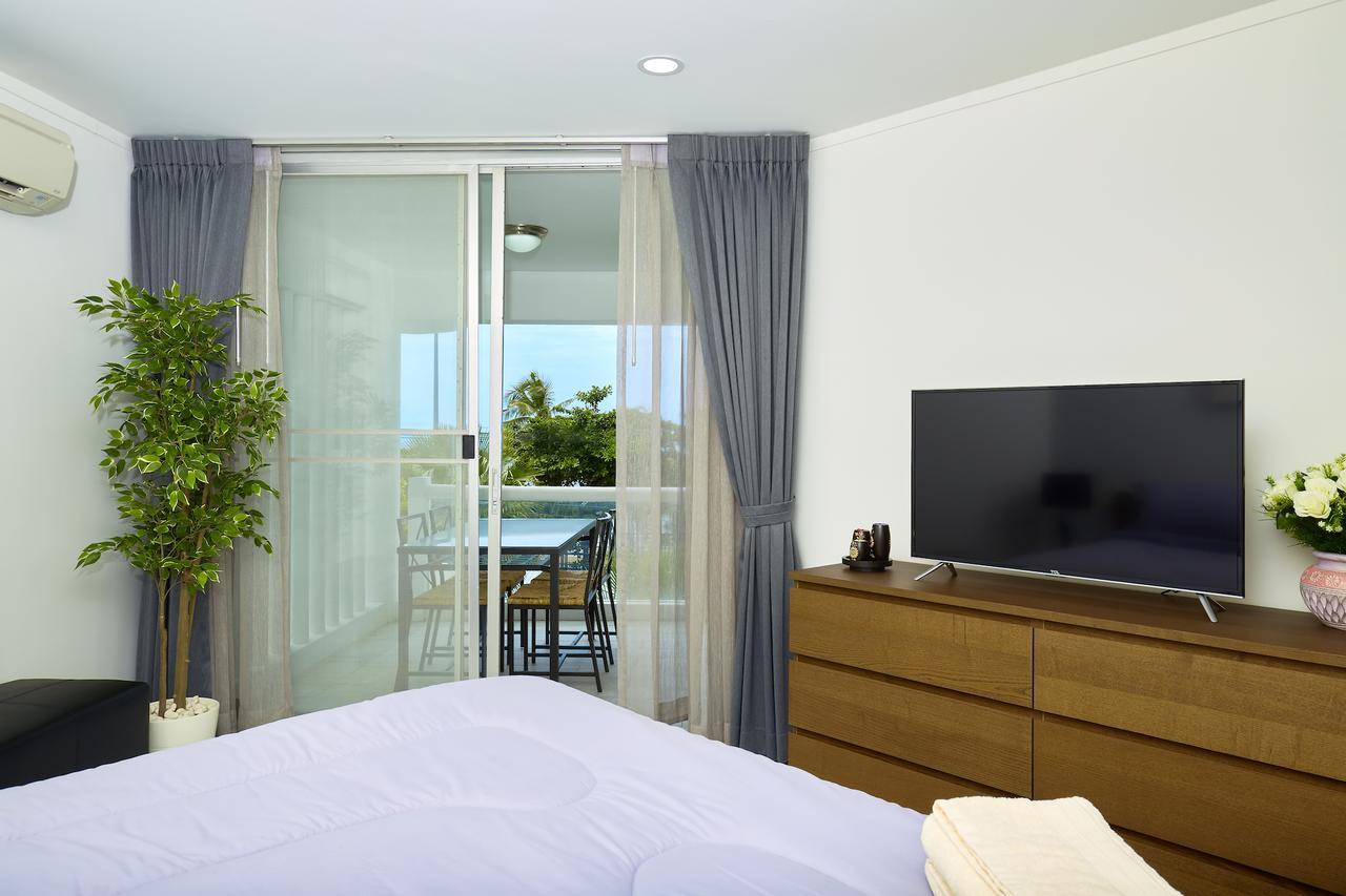 Luxurious Apartment On Jomtien Beach Road Extérieur photo