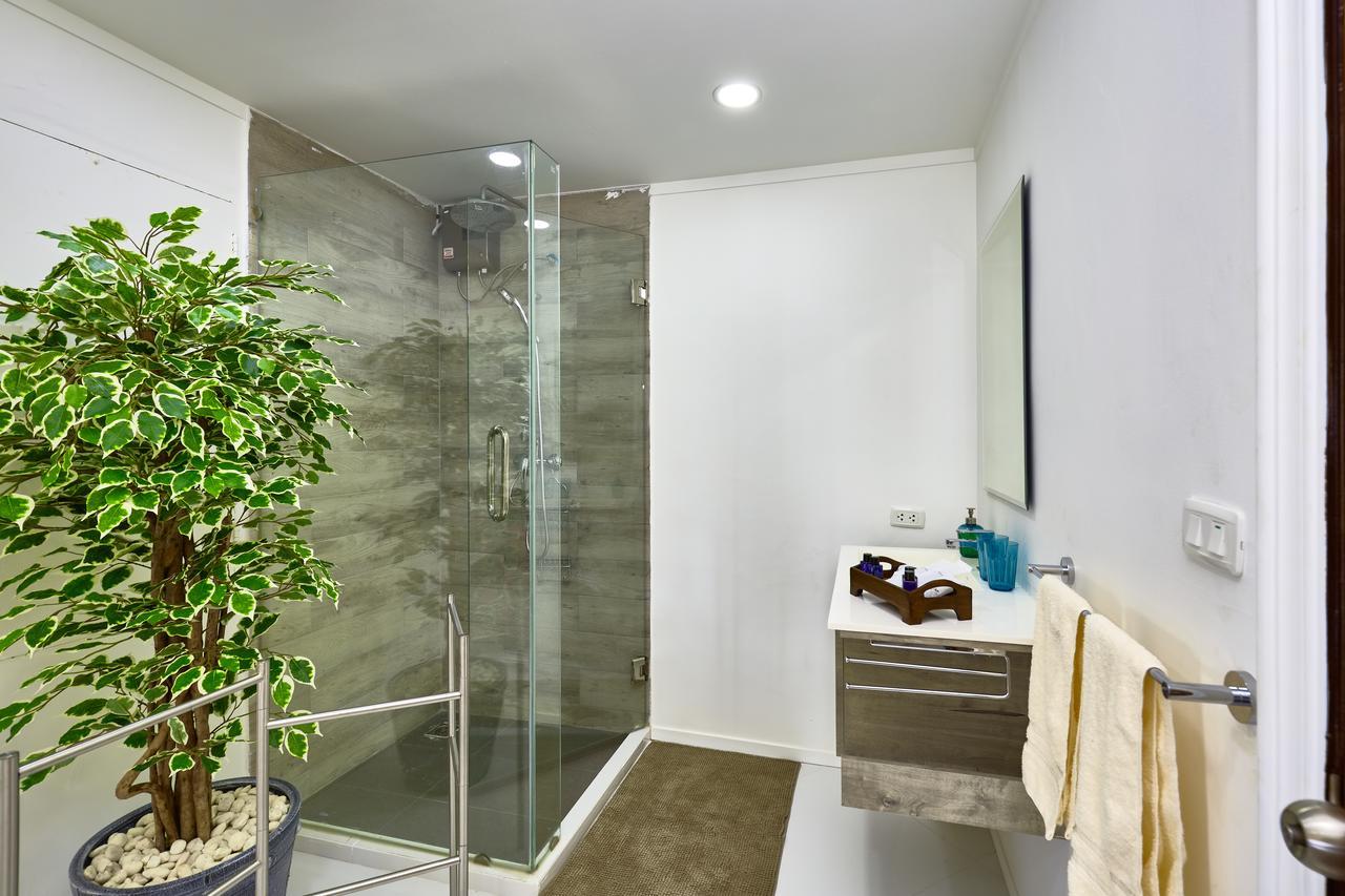 Luxurious Apartment On Jomtien Beach Road Extérieur photo